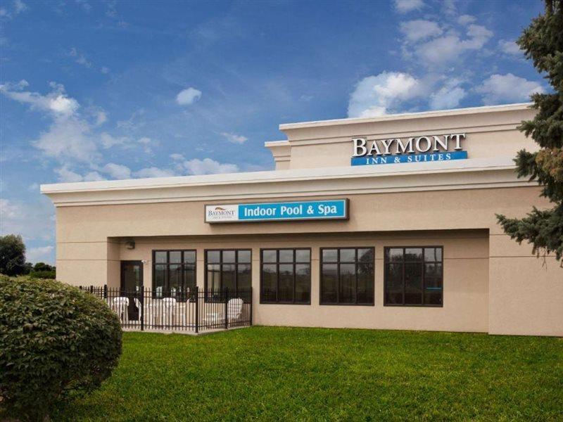 Baymont By Wyndham St. Joseph/Stevensville Exterior photo